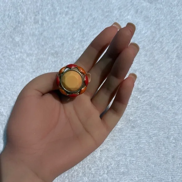 Bold Retro Gold Tone Statement Ring with Colorful Inlay - Picture 2 of 6